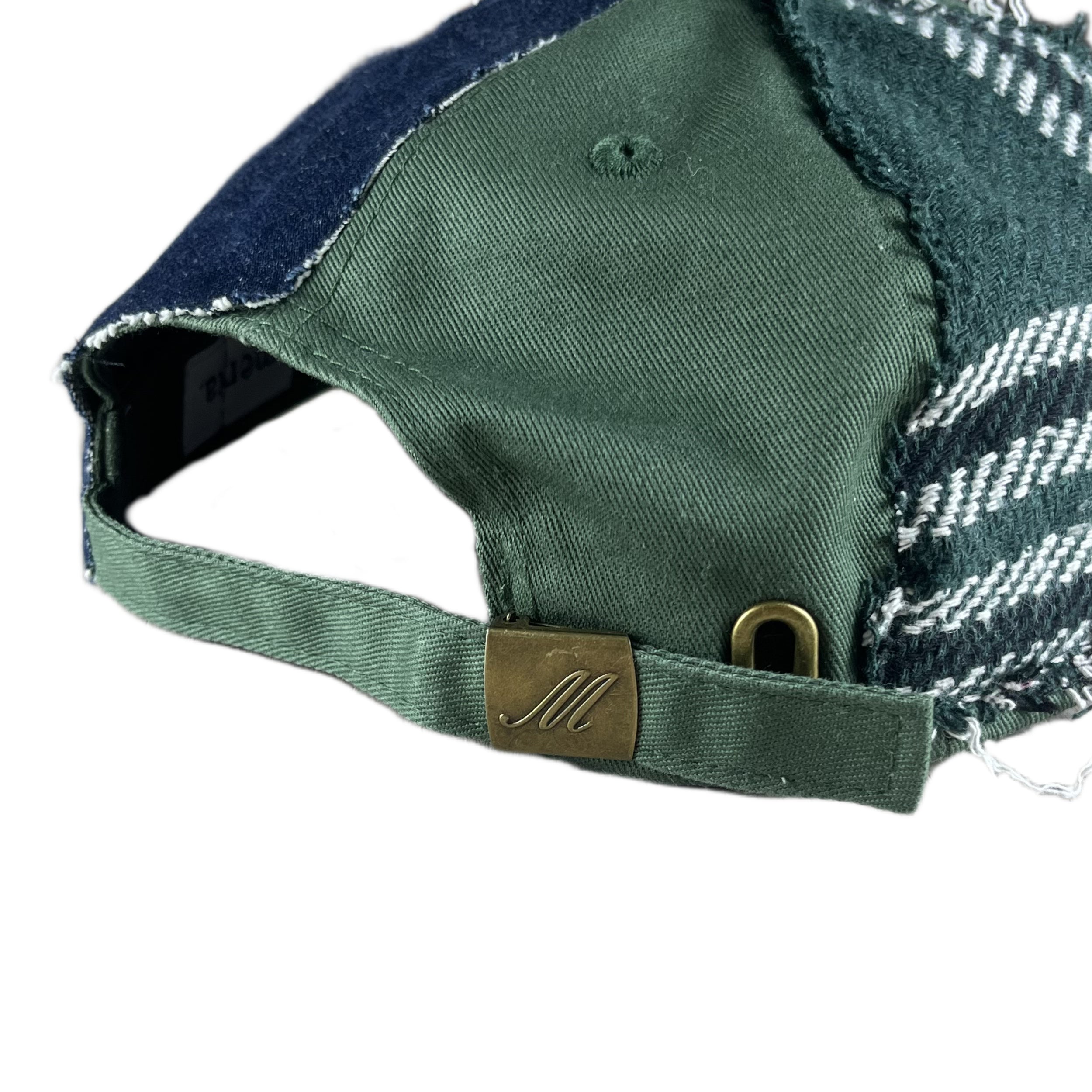 07 / PANELED CAP W. PINS
