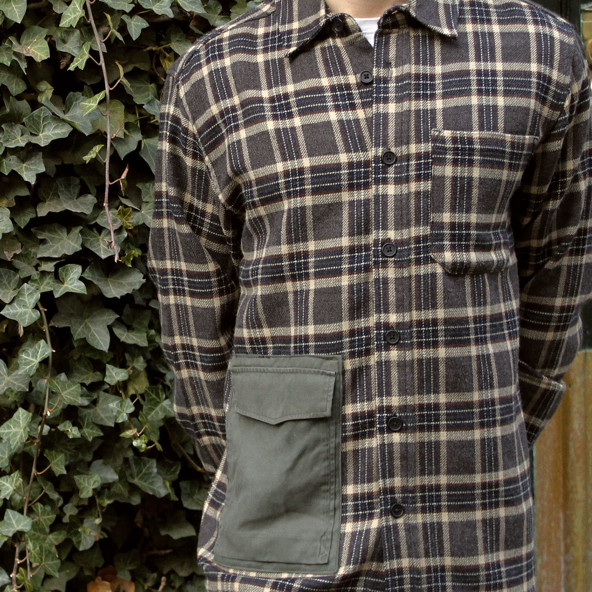06 / POCKET SHIRT